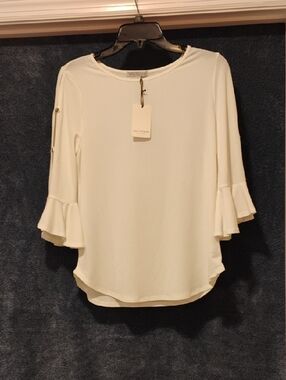 Vince Camuto Ivory Ruffle Sleeve Blouse
